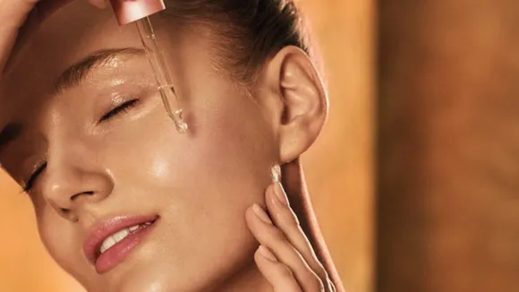 Benefits of Applying Vitamin C Serum on the Face