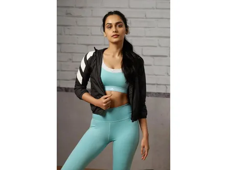 manushi (Vogue).png 