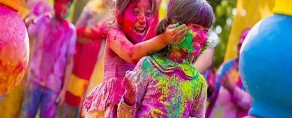 children holi