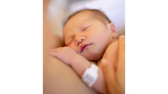 New born baby(KidsHealth NZ).png