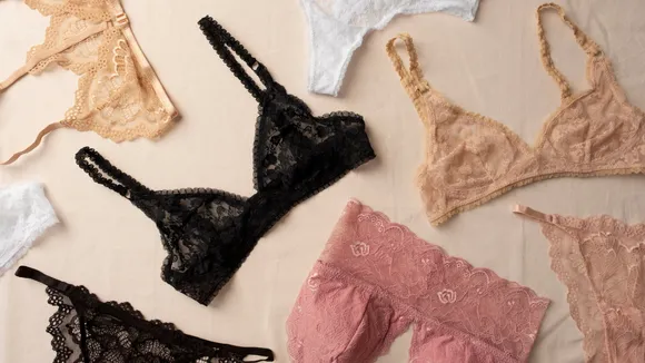 right bra).png