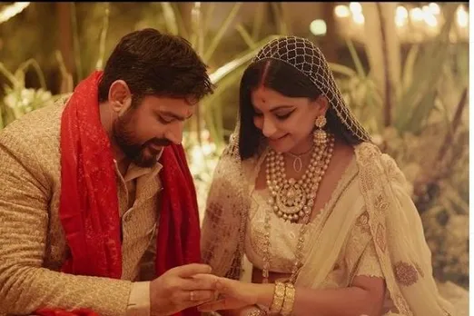 शादी के बाद अनिल कपूर की बेटी रिया कपूर की पहली फोटो आई सामने ,यहाँ देखे उनकी पहली पोस्ट