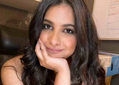 कौन हैं रिया कपूर? जानिये यंग फिल्म प्रोड्यूसर के बारे में पांच लाइफ फैक्ट्स