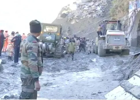 उत्तराखंड ग्लेशियर बर्स्ट: बॉलीवुड सेलेब्स ने लोगों की सुरक्षा के लिए की प्रार्थना