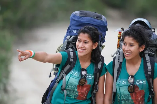 जुड़वाँ बहनों ताशी और नुंग्शी मलिक ने बेयर ग्रिल्स शो में जाकर इतिहास रचा