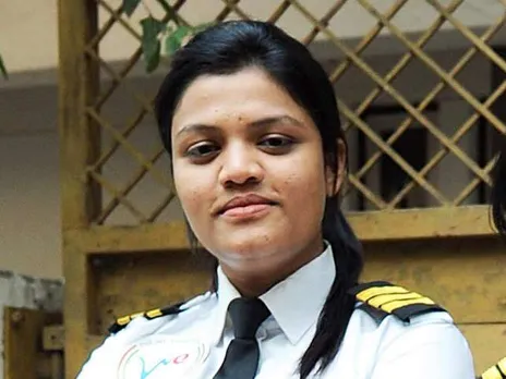 आरोही पंडित अटलांटिक और पैसिफिक महासागर को पार करने वाली पहली महिला पायलट है