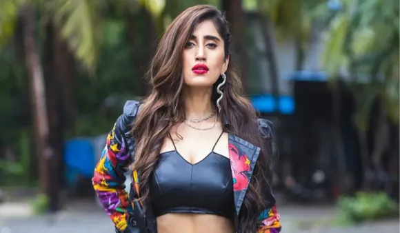 Big Boss 15: अकासा सिंह कौन हैं? बिग बॉस 15 में दिखेंगी यह सिंगर