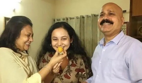 Ria Dabi UPSC Topper: रिया डाबी ने यूपीएससी के परीक्षा में किया 15वा रैंक हासिल