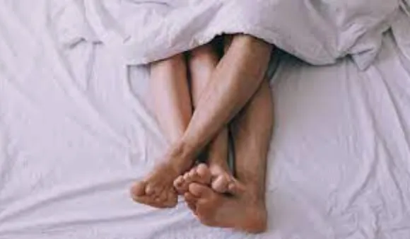 Sex During Periods Right Or Wrong? जानिए पीरियड्स में सेक्स करना सही है या गलत?