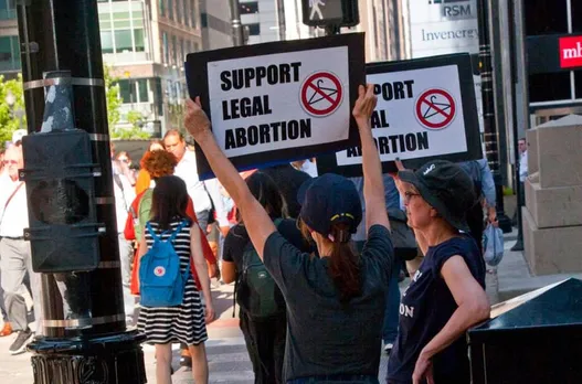 5 Unbelievable Laws Against Women: औरतों को आज भी करते हैं प्रभावित 