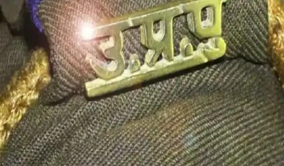 जमीन विवाद में महिला का बड़ा कदम, खुद को गाड़ा जमीन में और पुलिस पर भी लगाए आरोप