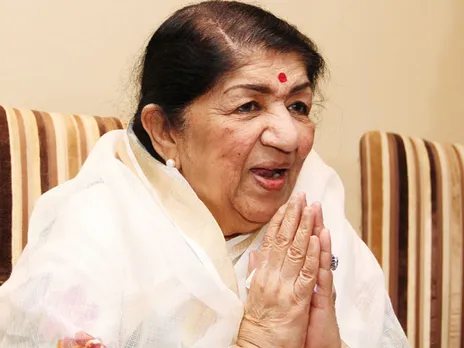 Singer Lata Mangeshkar Admitted In Hospital: सिंगर लता मंगेशकर को हुआ कोरोना, 10-12 दिन के निगरानी में रखा गया