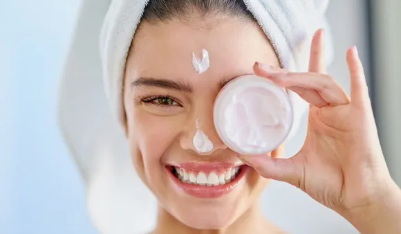 Skincare Tips For Summers: गर्मी के मौसम में ऐसे रखें स्किन का ध्यान 