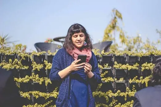 छाया डबास के इंस्टाग्राम पेज बातें का उद्देश्य लोगों में बात-चीत शुरू कराना है