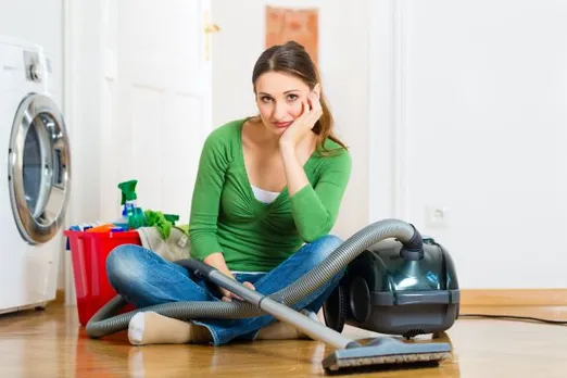 क्या Housewife होना कोई Full-Time Job नहीं है?