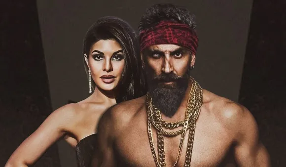 Sexism In Bachchan Pandey: 57 साल की सीमा बिस्वास ने  54 साल के अक्षय की माँ का रोल निभाया
