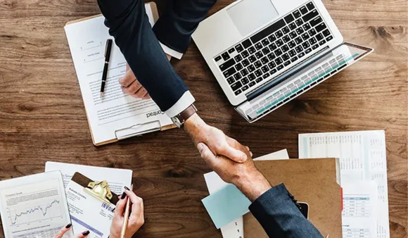 Fitness Tips For Busy Professionals: काम के साथ ऐसे बनाएं सेहत