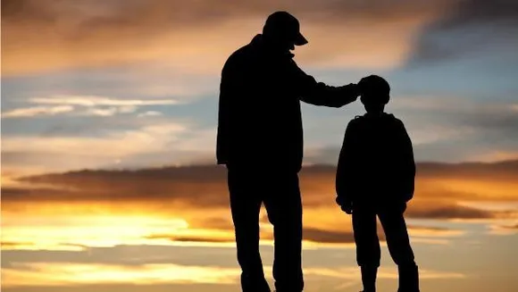 International Men's Day: इस अंतरराष्ट्रीय पुरुष दिवस पर जानिए 5 चीजें जो हमें अपने जीवन में पुरुषों से सीखनी चाहिए 