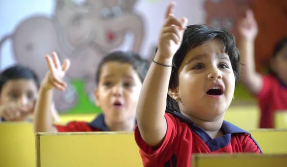 Parenting Tips For Young Children: स्कूल जाते बच्चों के लिए 5 इफेक्टिव पेरेंटिंग टिप्स