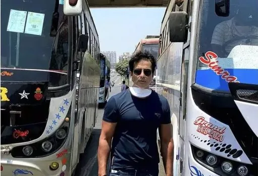 सोनू सूद ने दिखा दिया है कि असली हीरो कौन होता है