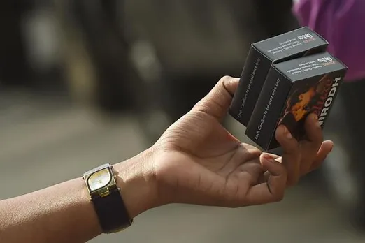 World's First Unisex Condom: महिला और पुरुष दोनों कर सकते हैं इस यूनिसेक्स कंडोम का इस्तेमाल