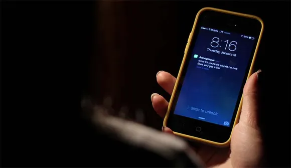 सोशल मीडिया पर बच्चों को सुरक्षित रखने के लिए मुंबई की पुलिस दीदी ’ऑनलाइन पहुंची