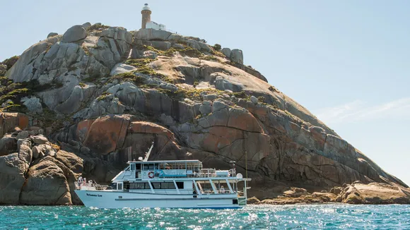 resized _Wildlife Coast Cruises-Wilsons-Prom-Lighthouse-2