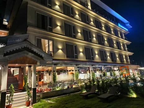 Facade Clarion Hotel De Renees Gangtok
