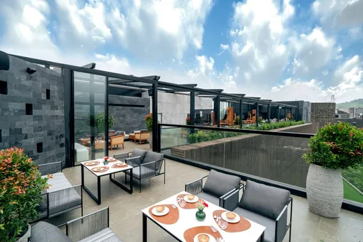 Marquee Deck