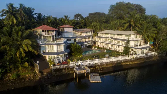 Stone Wood Riverfront Resort Siolim