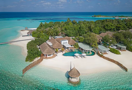 Four Seasons Resort Maldives at Kuda Huraa (6)