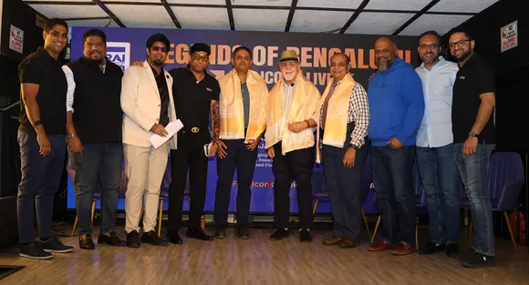 L to R- Nakul Rajaram Siddhant Vinod Dheeraj Kumar Ananth Narayan Rajesh...