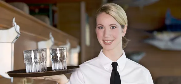 How a good staff can retain your customer