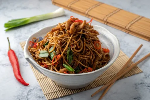 Indulge in Timeless Festivities: Thai Naam Unveils a Spectacular Christmas Menu!