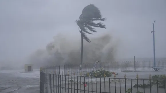 cyclone dana,weather update,weather forecast,ঘূর্মিঝড় ডানা, আবহাওয়ার পূর্বাভাস