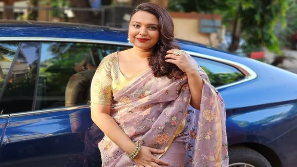 পোশাক নিয়ে কটাক্ষের কড়া জবাব স্বরার