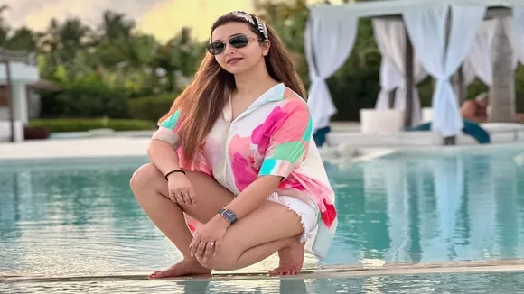  শহর ছেড়ে ছুটির মেজাজে কৌশানী 