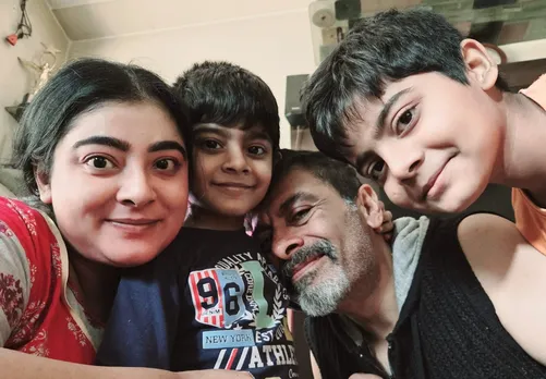 পৃথাকে জন্মদিনে আদুরে শুভেচ্ছা সুদীপের