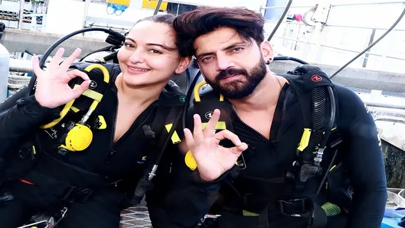 ছুটি কাটাতে গিয়েই মাঝ সমুদ্রে স্ত্রীকে ধাক্কা জাহিরের!