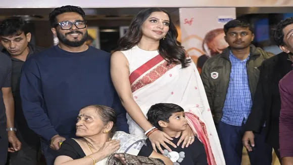 কী ভাবে শাশুড়ি মা-কে সন্তান দেখতে রাজি করান?