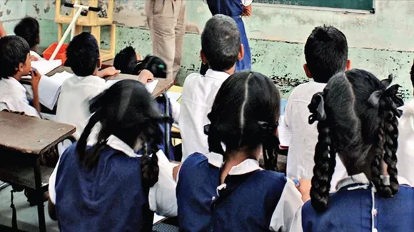 Dropbox in schools to learn the secrets of teenage girl minds,dropbox,west bengal news,মনের কথা ড্রপবক্স