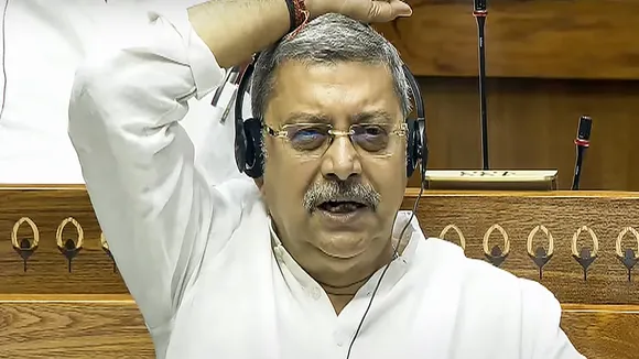 Kalyan Banerjee,waqf bill, kalyan banerjee and 9 other mps suspended,jpc meeting,west bengal news,কল্যাণ বন্দ্যোপাধ্যায়,জেপিসি বৈঠক,ওয়াকফ বিল