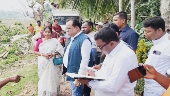 Protest aganist  BJP MLA demanding road In village 