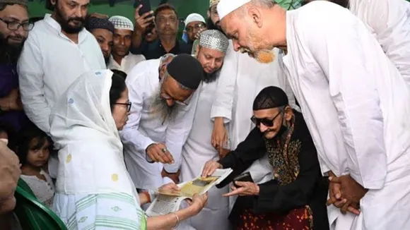 Mamata’s visit to Furfura Sharif