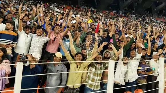 IPL Supporters: দর্শকদের এই উন্মাদনাকেই ধরে রাখতে চায় বিসিসিআই