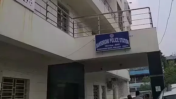 surprising theft incident in Bansdroni