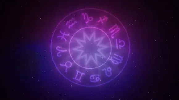 Horoscope: আপনার ভাগ্য বদলে দিতে পারে এই যোগ