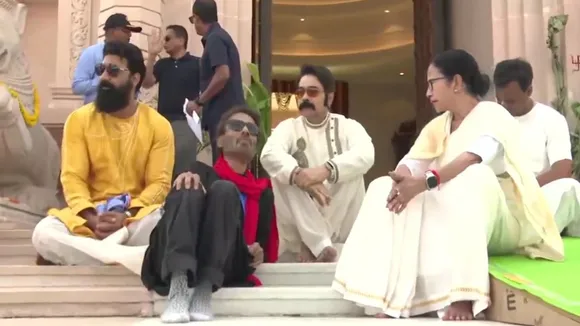 Digha Jagannath Temple updates actor dev and Prosenjit dress codes viral