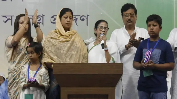 Murshidabad violence,  Waqf Amendment Act,  Mamata Banerjee,  BSF  ,Jhantu Ali Sheikh,  Army jawan  ,Government job,  Communal tension  ,Trinamool Congress  ,tmc,BJP,মুর্শিদাবাদ দাঙ্গা,  ওয়াকফ আইন  ,মমতা বন্দ্যোপাধ্যায়