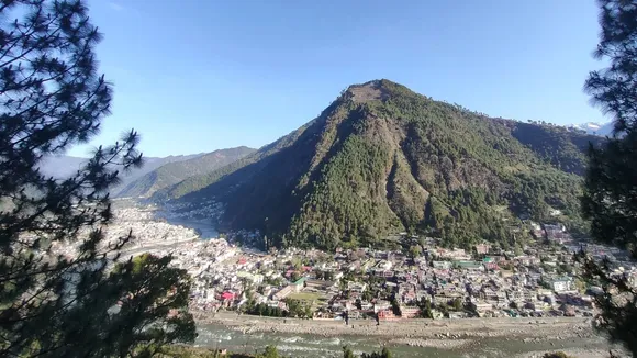 Helicopter crash, uttarakhand news, uttarkash, chardham yatra, chardham yatra 2025, helicopter crash in Uttarkashi, Major accident in Uttarakhand, helicopter crash, Uttarakhand,Uttarkashi,Uttarkashi chopper crash,উত্তরাখণ্ডে হেলিকপ্টার দুর্ঘটনা,হেলিকপ্টার দুর্ঘটনা